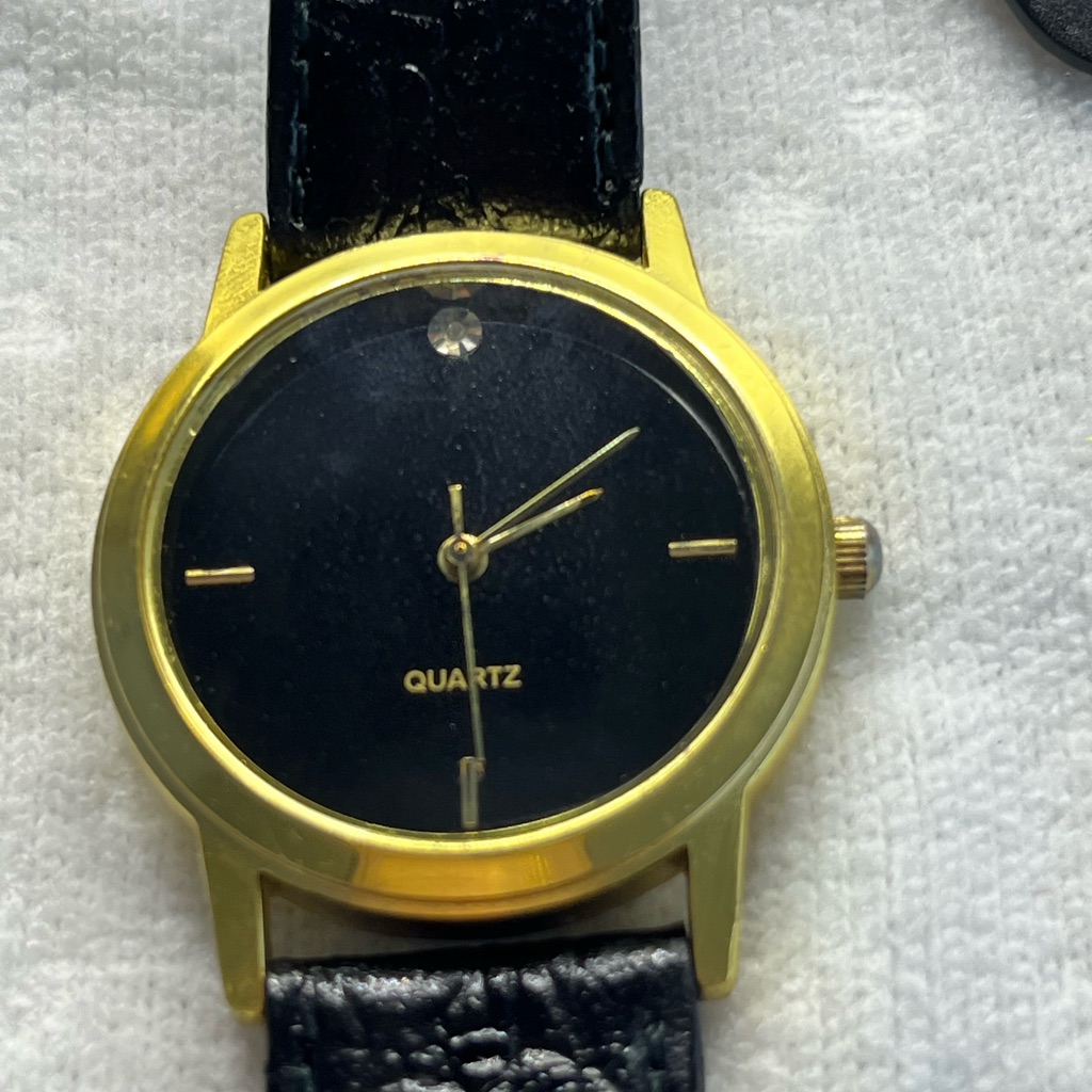 Gold And Black Vintage Diamond Chip Quartz Ladies Watch 103